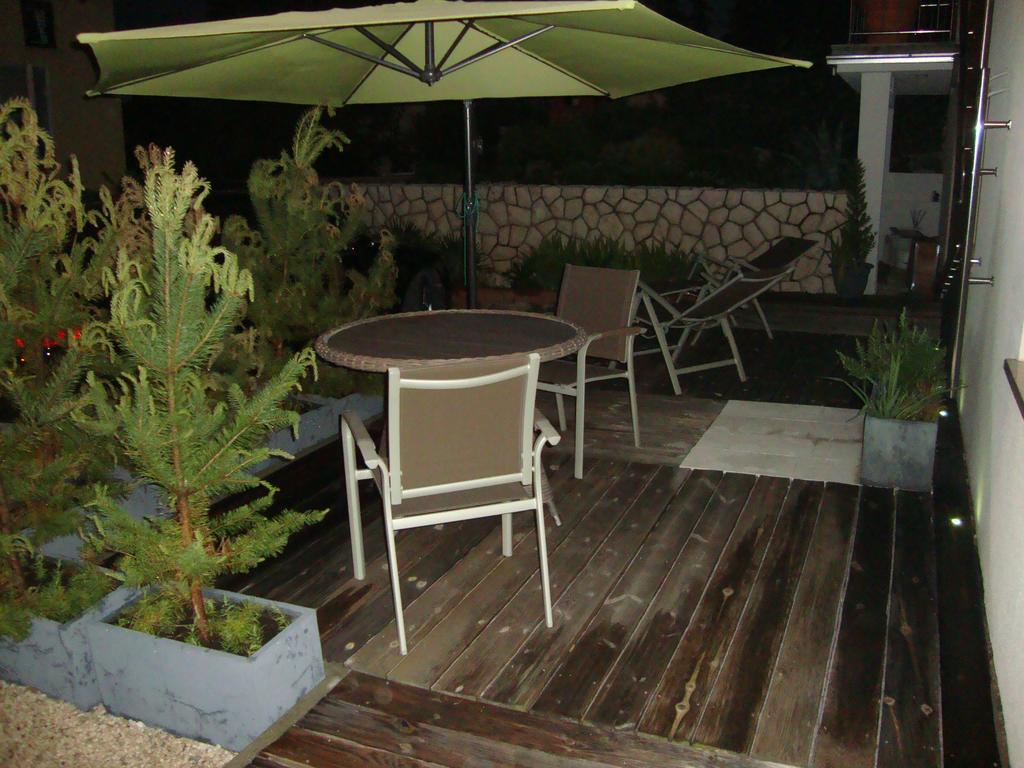 Apartments Ilona Novi Vinodolski Exterior foto
