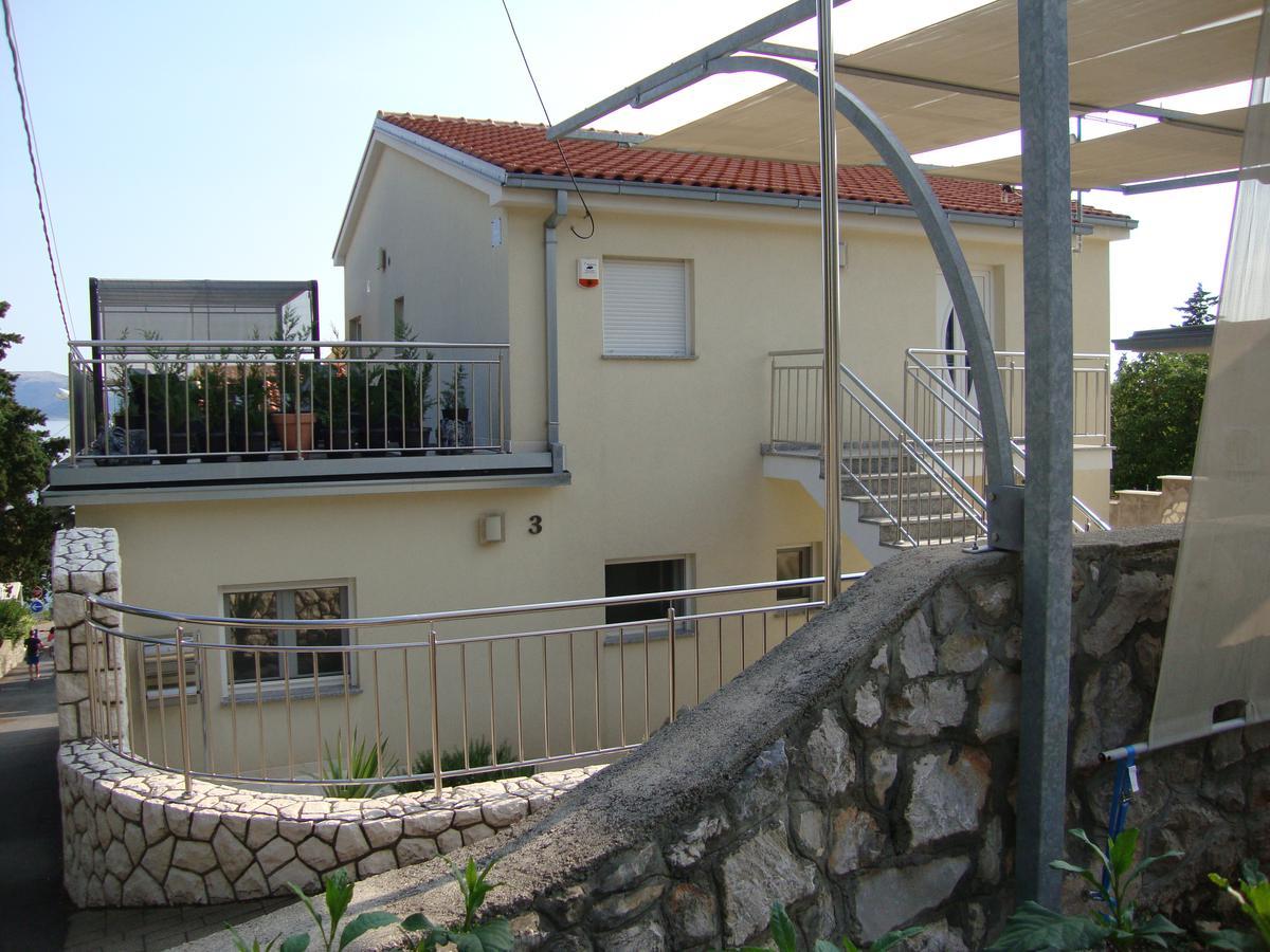 Apartments Ilona Novi Vinodolski Exterior foto