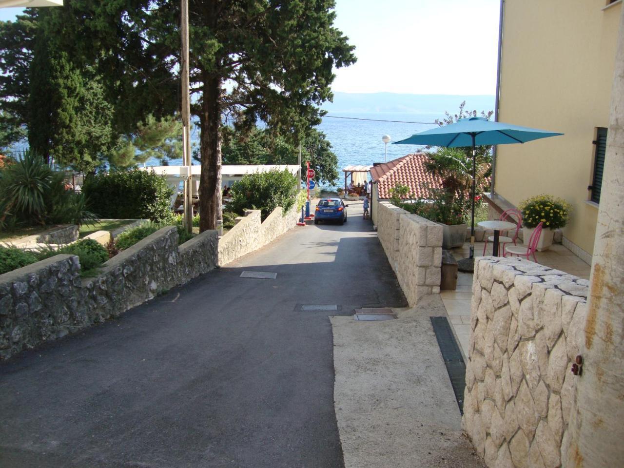Apartments Ilona Novi Vinodolski Exterior foto